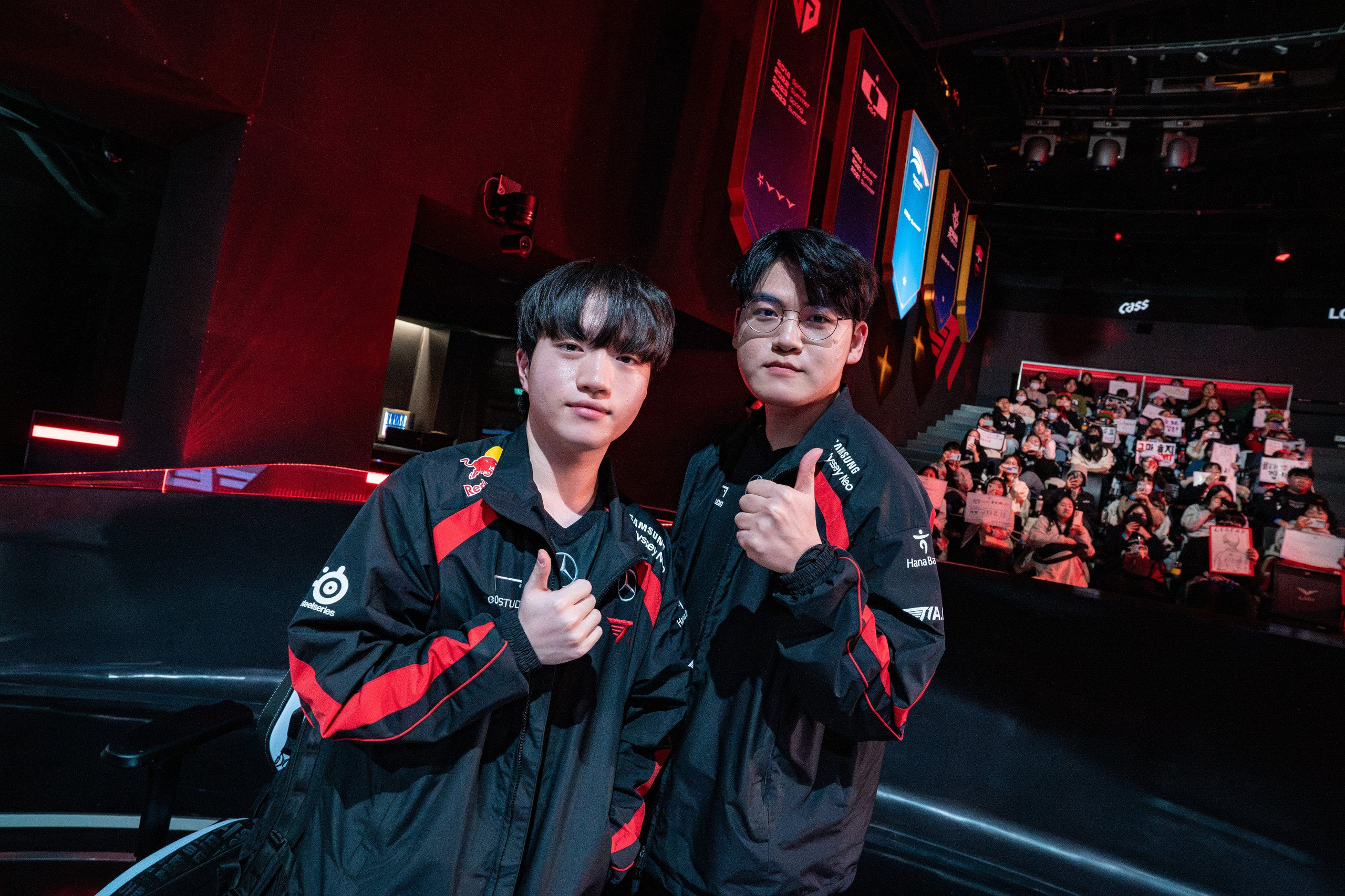 “T1 đánh bại NS 2-1 : Chiến thắng kịch tính tại LCK Legend Group” 2 gumayusikeria bangwolf faker 3 1727062124688575943972 1